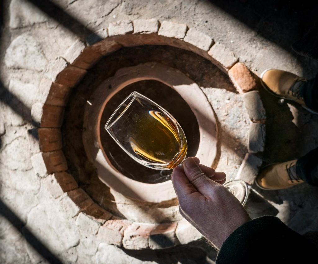 features.qvevriManagement.title